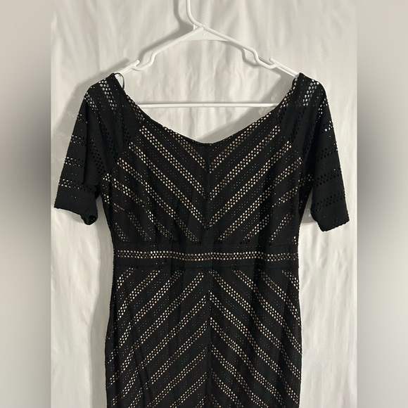 Motherhood Maternity Lace Stretch Little Black Stretch Midi Dress Size Small - Picture 5 of 11